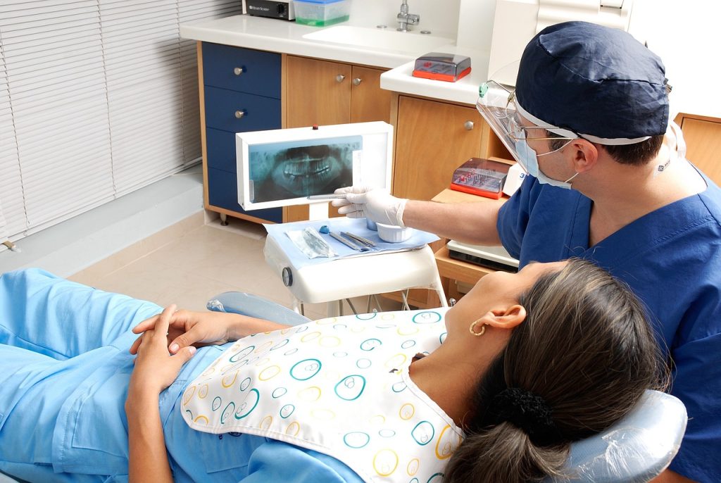 wizyta u periodontologa Periodontolog Bydgoszcz